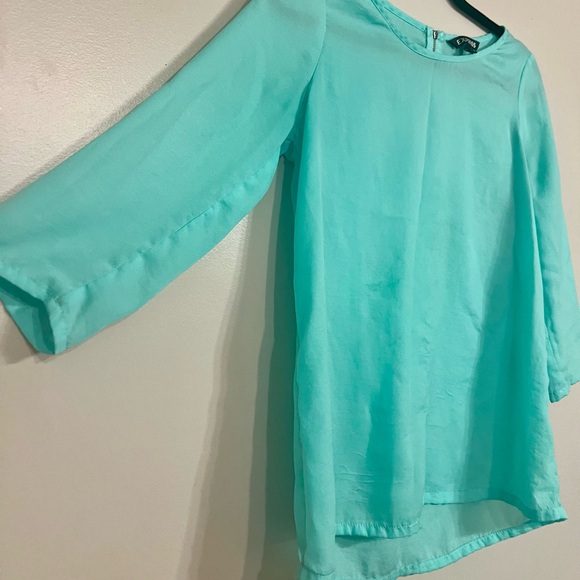 Women’s Blouse By Express. Size XS - Picture 1 of 9
